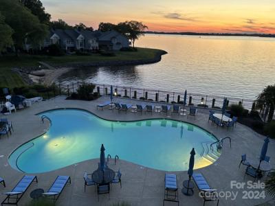 18649 Vineyard Point Lane