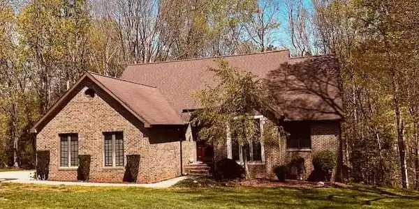 395 Wood Hollow Road