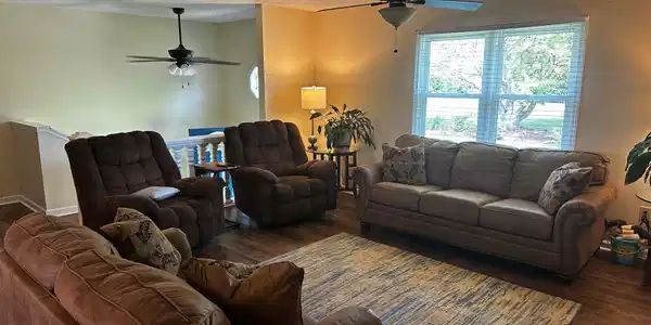5755 Ellenwood Road