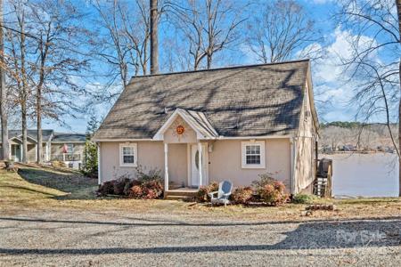 352 Hillview Drive