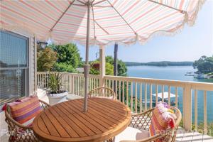 2226 Mallard Cove