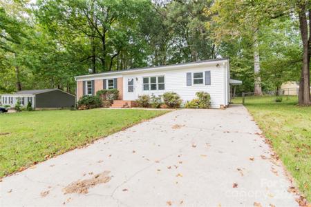 207 Paradise Drive