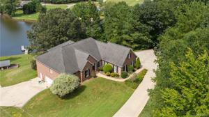 5568 Tanglewood Lane