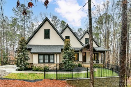 4004 Beechwood Spring Lane