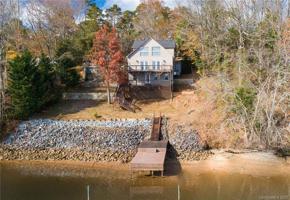 5666 Lakeview Circle
