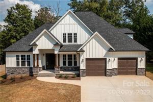 5108 Woodwinds NE