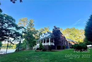 477 Lake Wylie