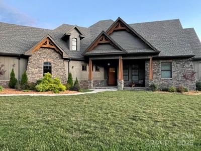 700 Bear Cliff Drive