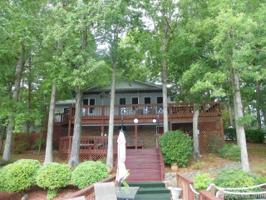 808 Lake Forest Drive