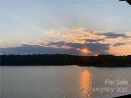 7340 Lakefront