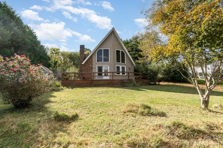 225 Vineyard Road
