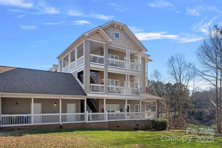 8938 Rosalyn Glen Road