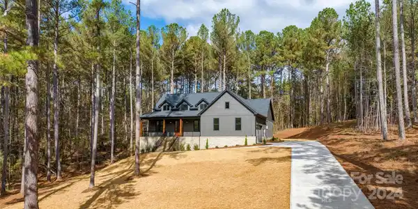 141 Greens Road