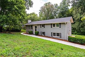 89 Lakemont Park
