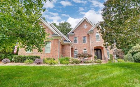1725 Mountain Trail