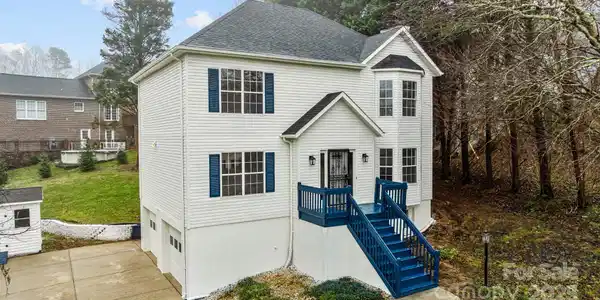 5680 Gold Creek Bay None