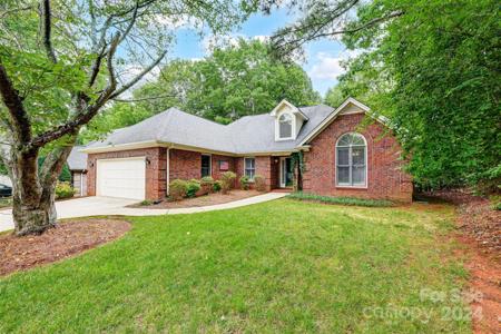 12111 Baywoods Drive