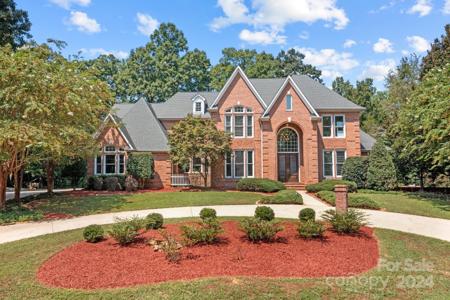 2010 Knoll Place