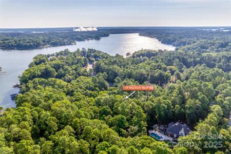 119 Mariners Bluff Road