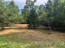 13 N Mountain Lane