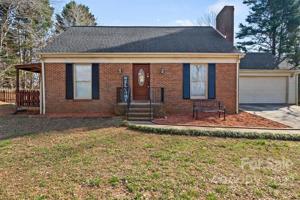 218 Hillsboro