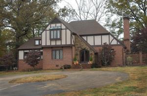 3035 Leonard Road