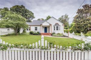 10 Cedar Street