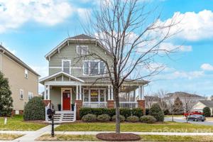 526 Lakeview Drive