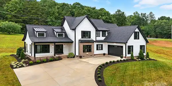 157 Franklin Lane