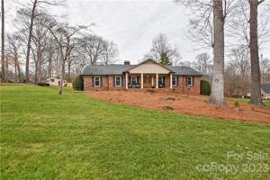 313 Fallingbrook