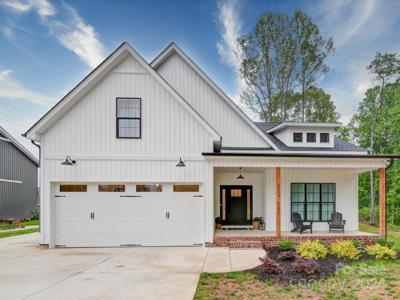 3949 Bayridge Road