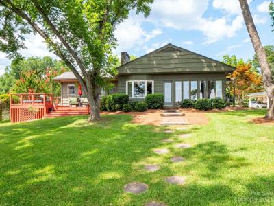 592 Fairway Shores Road