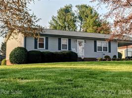 240 Greenlea Circle