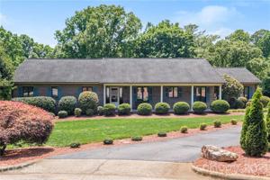 4721 Fairway NE
