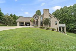 77 Candlewick Cove