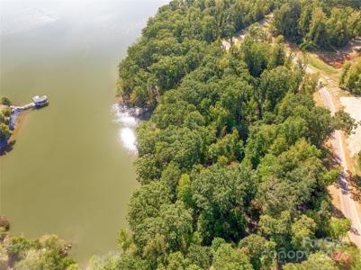 615 Waterton Trail