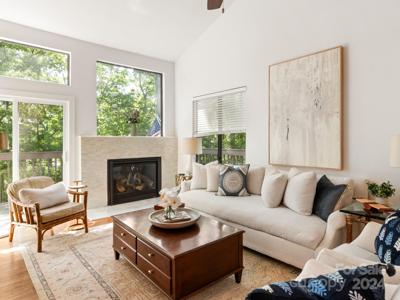61 Ridgeport Road