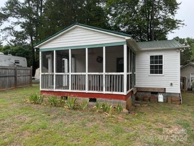 105 Elm Court