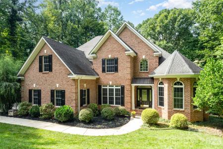 112 Eagle Chase Lane