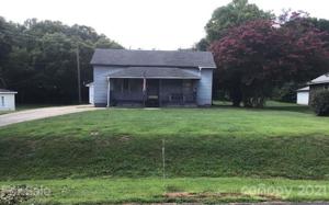 208 Howard