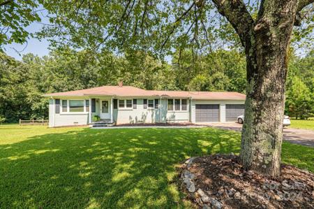 8024 Long Island Road