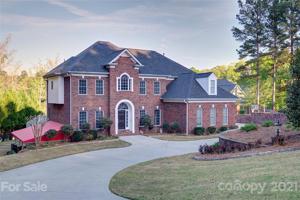 1207 Broadside Road