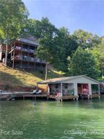 163 Deerwood