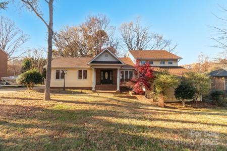 16425 Grapperhall Drive