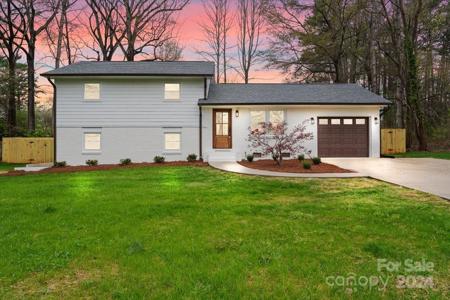 402 Paradise Circle