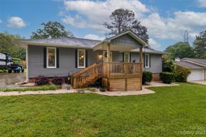 1650 Forest Lake