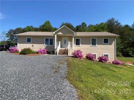 1725 Snow Creek NE
