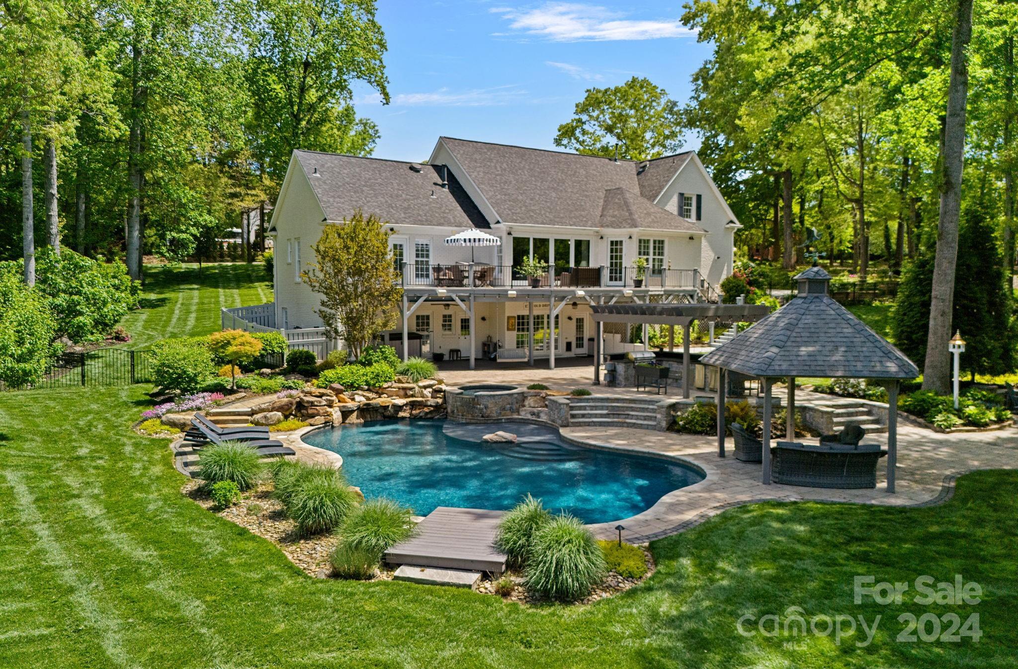 154 Queens Cove Road, Mooresville, NC lhrmls02122856