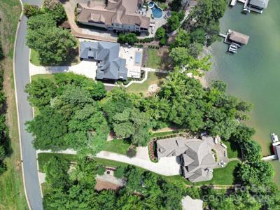 3305 Lake Pointe Drive