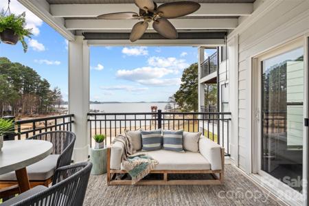 17811 Half Moon Lane